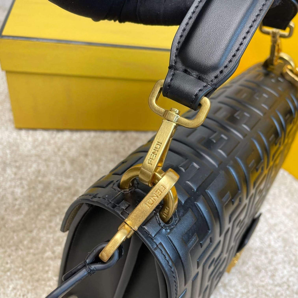 Fendi Tasche Kan U Shoulder Bag - Griserik