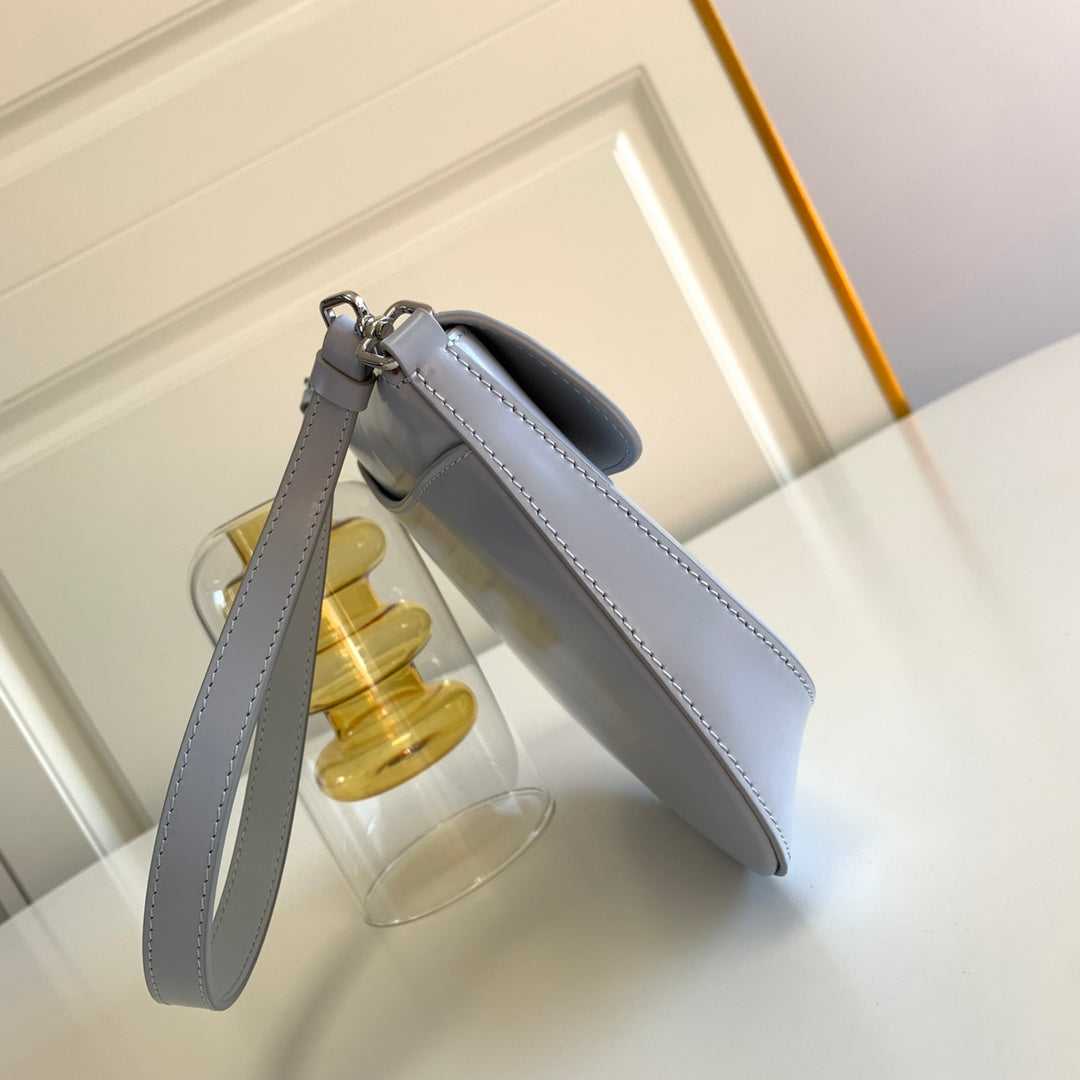 Prada Milano Flap Bag Brushed Leather 23cm - Griserik