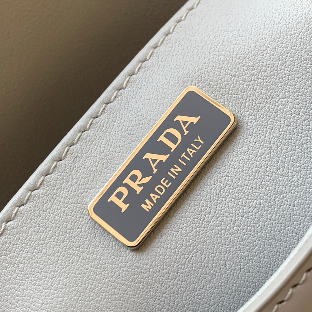 Prada Milano Flap Bag Brushed Leather 23cm - Griserik