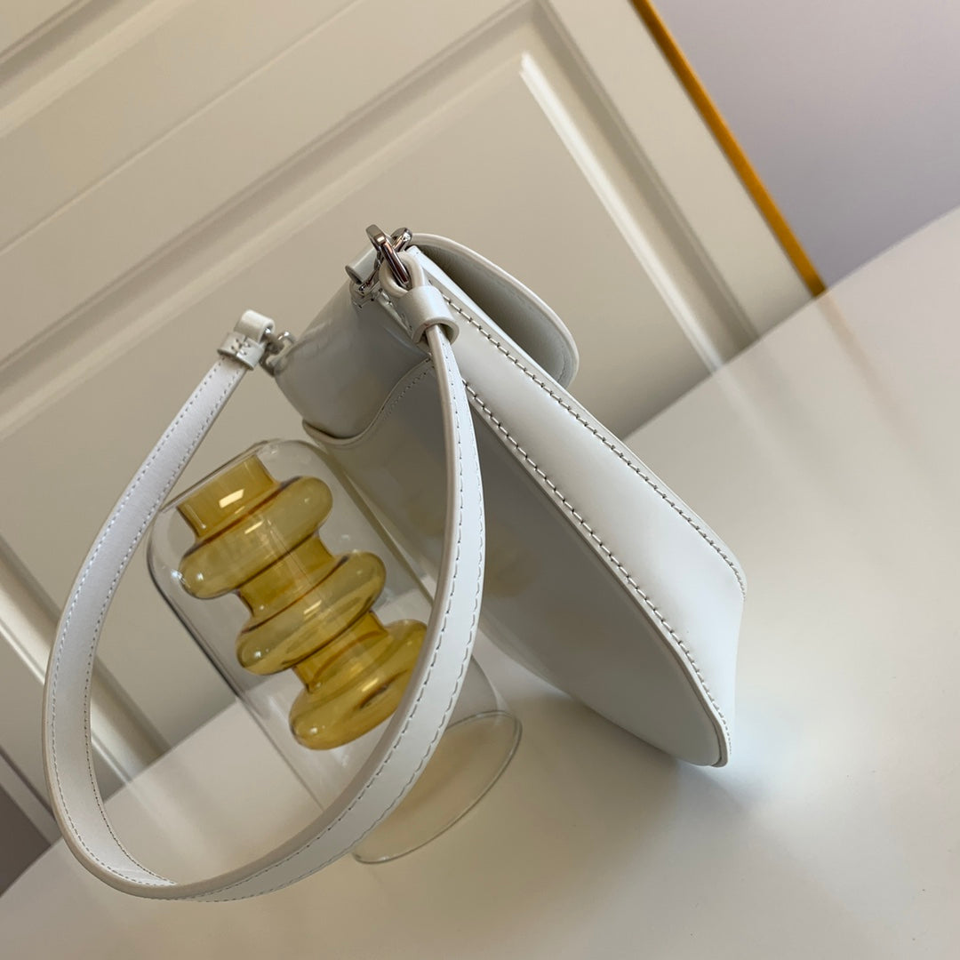 Prada Milano Flap Bag Brushed Leather 23cm - Griserik