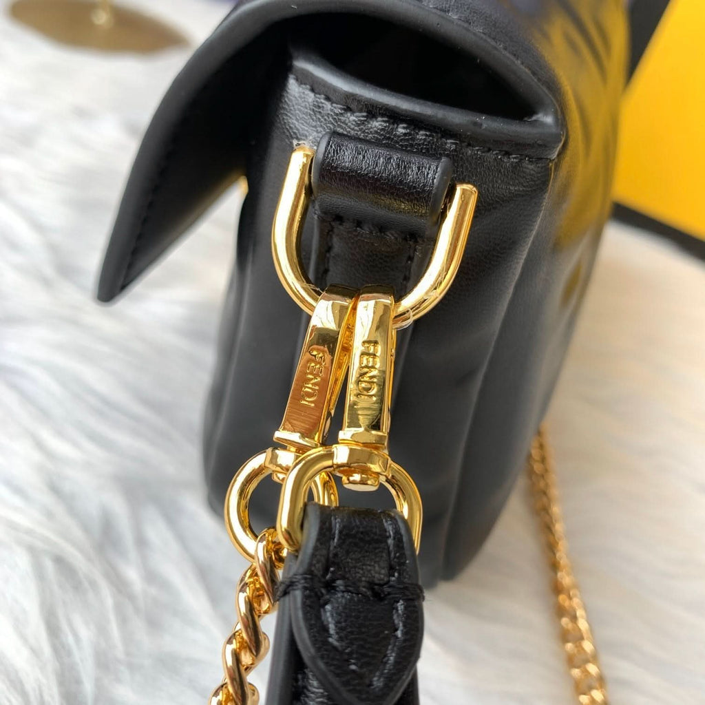 Fendi Baguette Mini Leather Crossbody Bag 19cm - Griserik