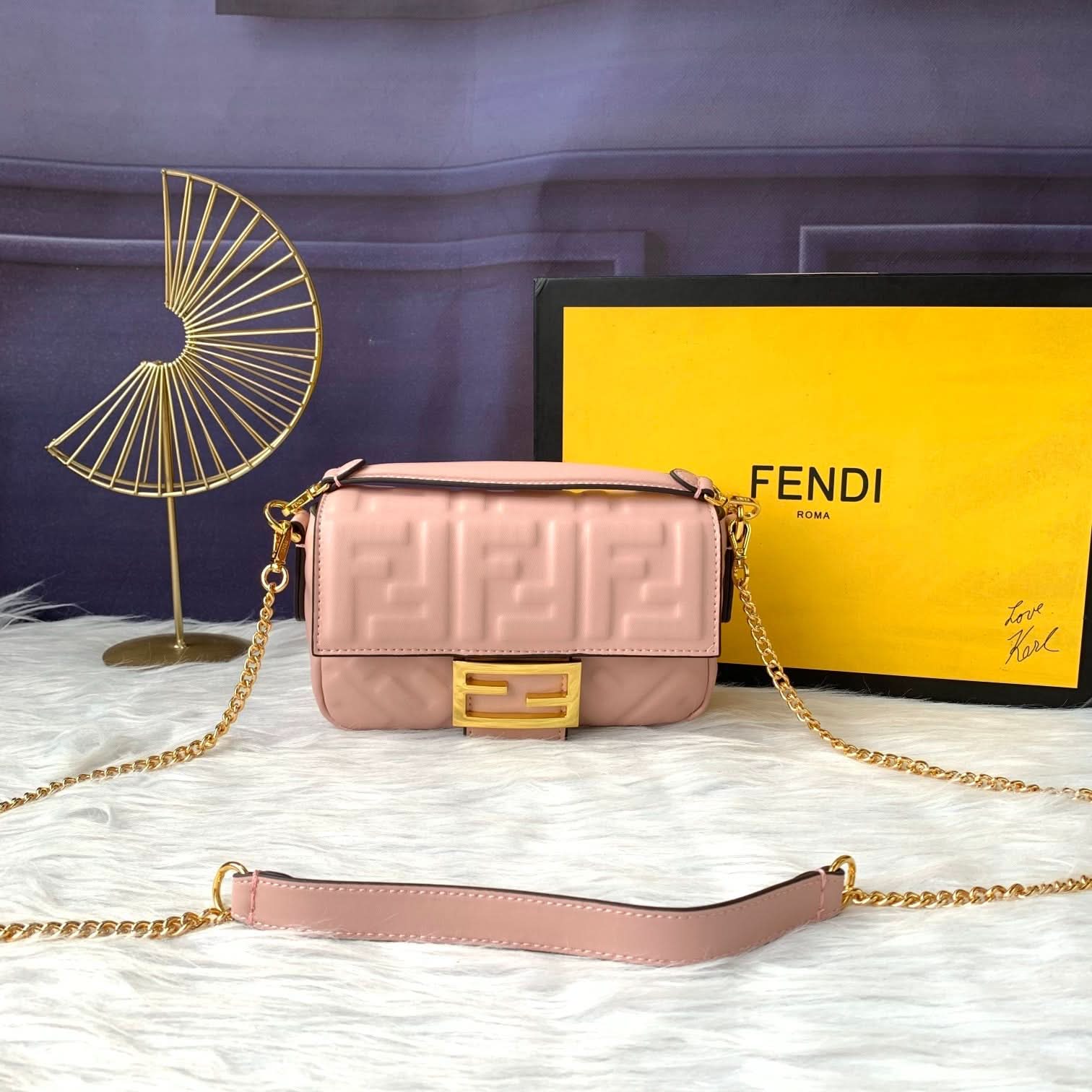 Fendi Baguette Mini Leather Crossbody Bag 19cm - Griserik
