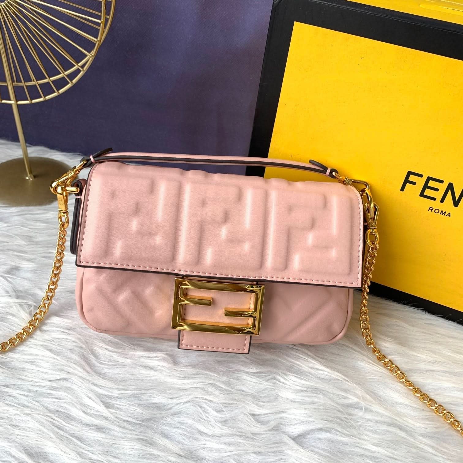 Fendi Baguette Mini Leather Crossbody Bag 19cm - Griserik