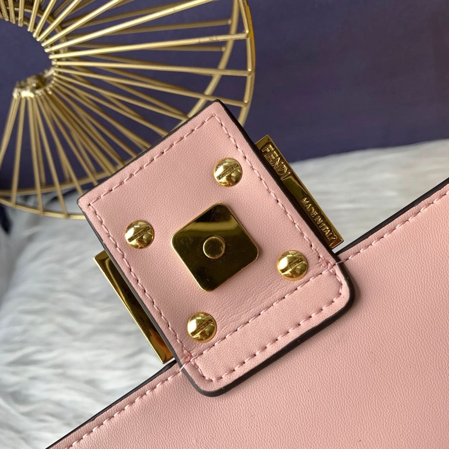 Fendi Baguette Mini Leather Crossbody Bag 19cm - Griserik