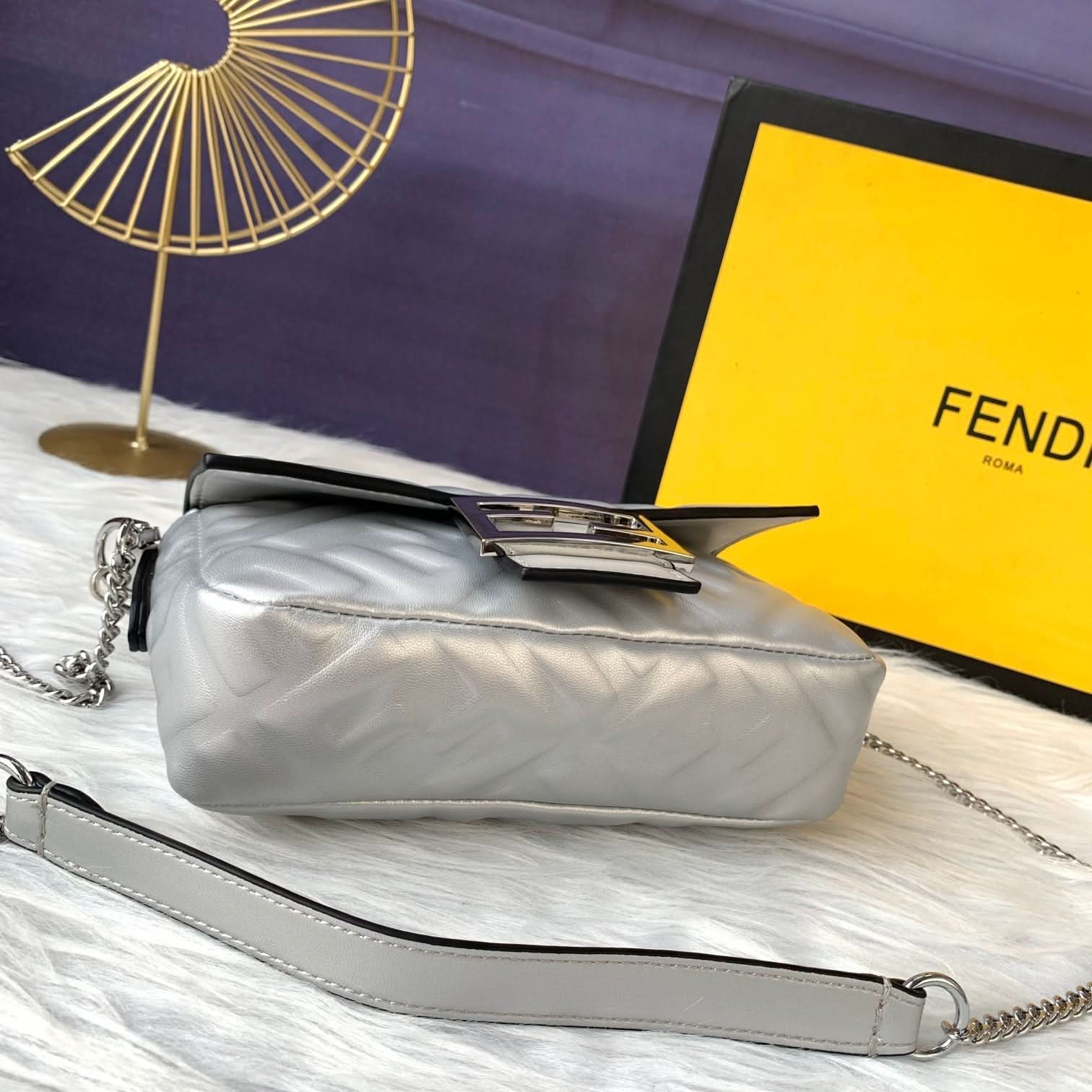 Fendi Baguette Mini Leather Crossbody Bag 19cm - Griserik