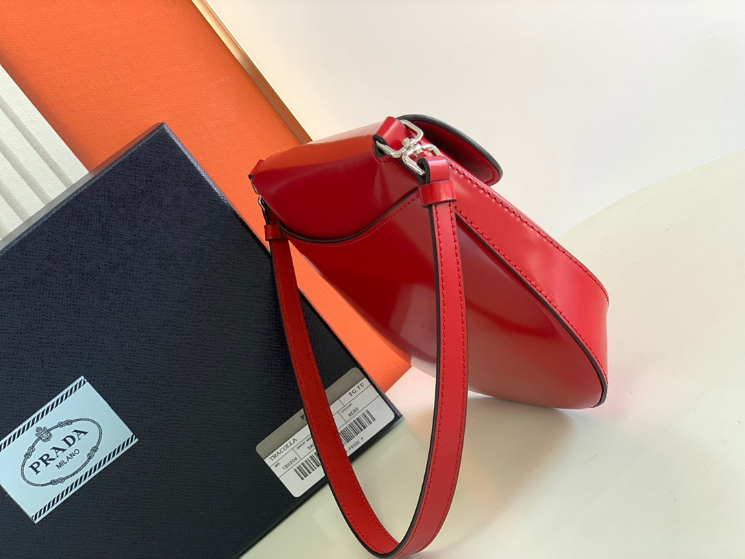 Prada Milano Flap Bag Brushed Leather 23cm - Griserik