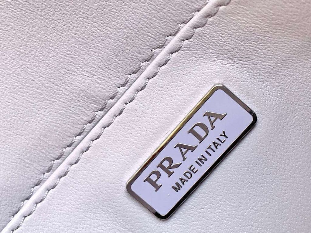 Prada Milano Flap Bag Brushed Leather 23cm - Griserik