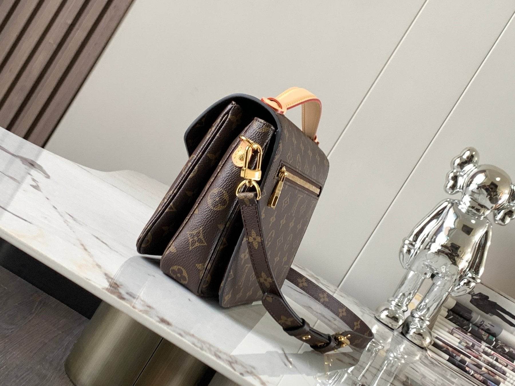 Louis Vuitton Pochette Métis - My Store