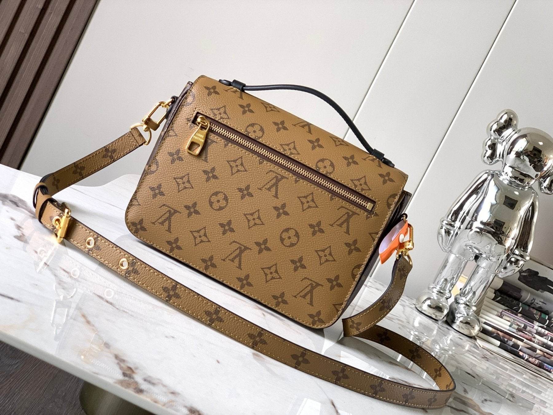 Louis Vuitton Pochette Métis - My Store