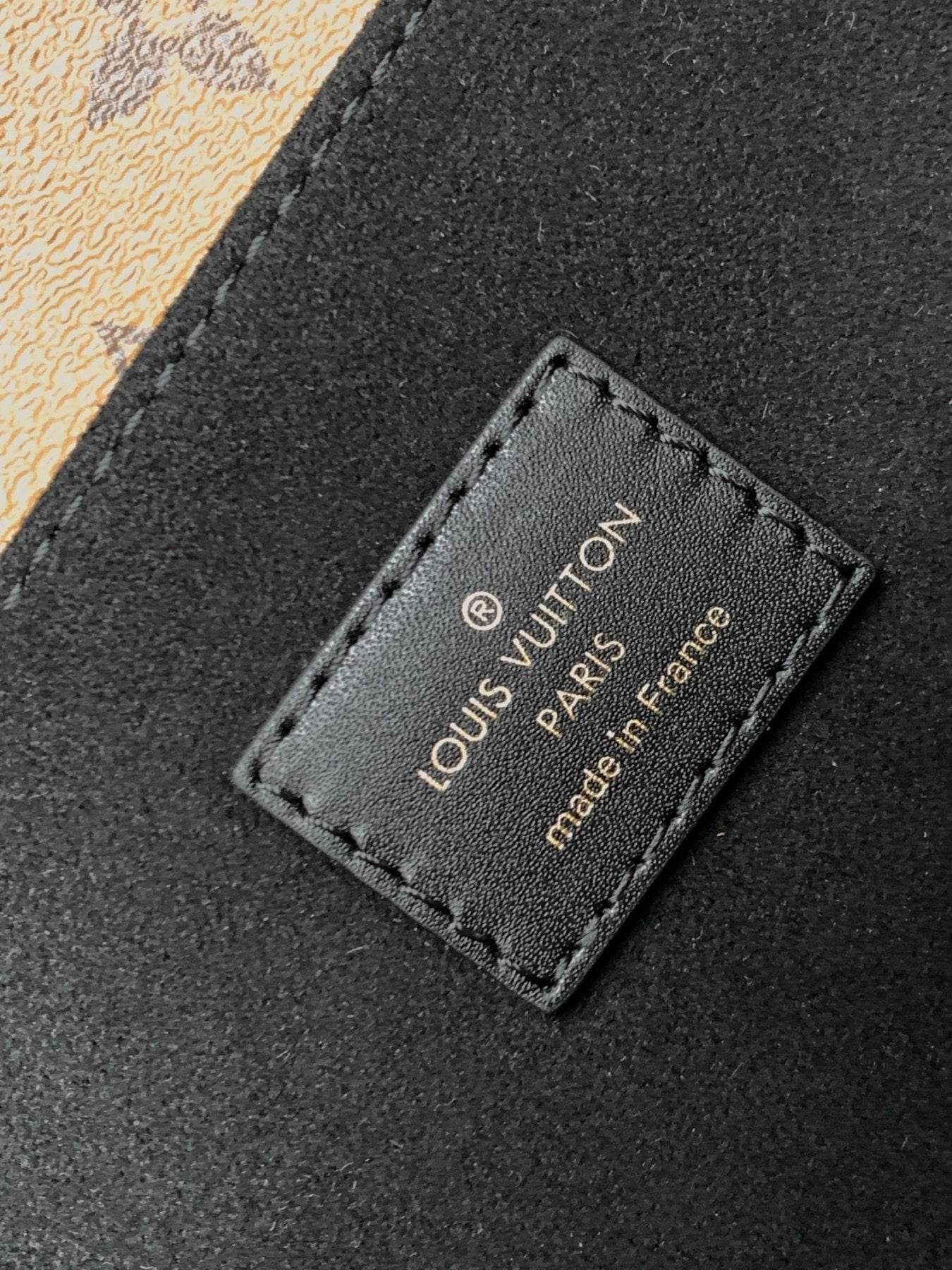 Louis Vuitton Pochette Métis - My Store