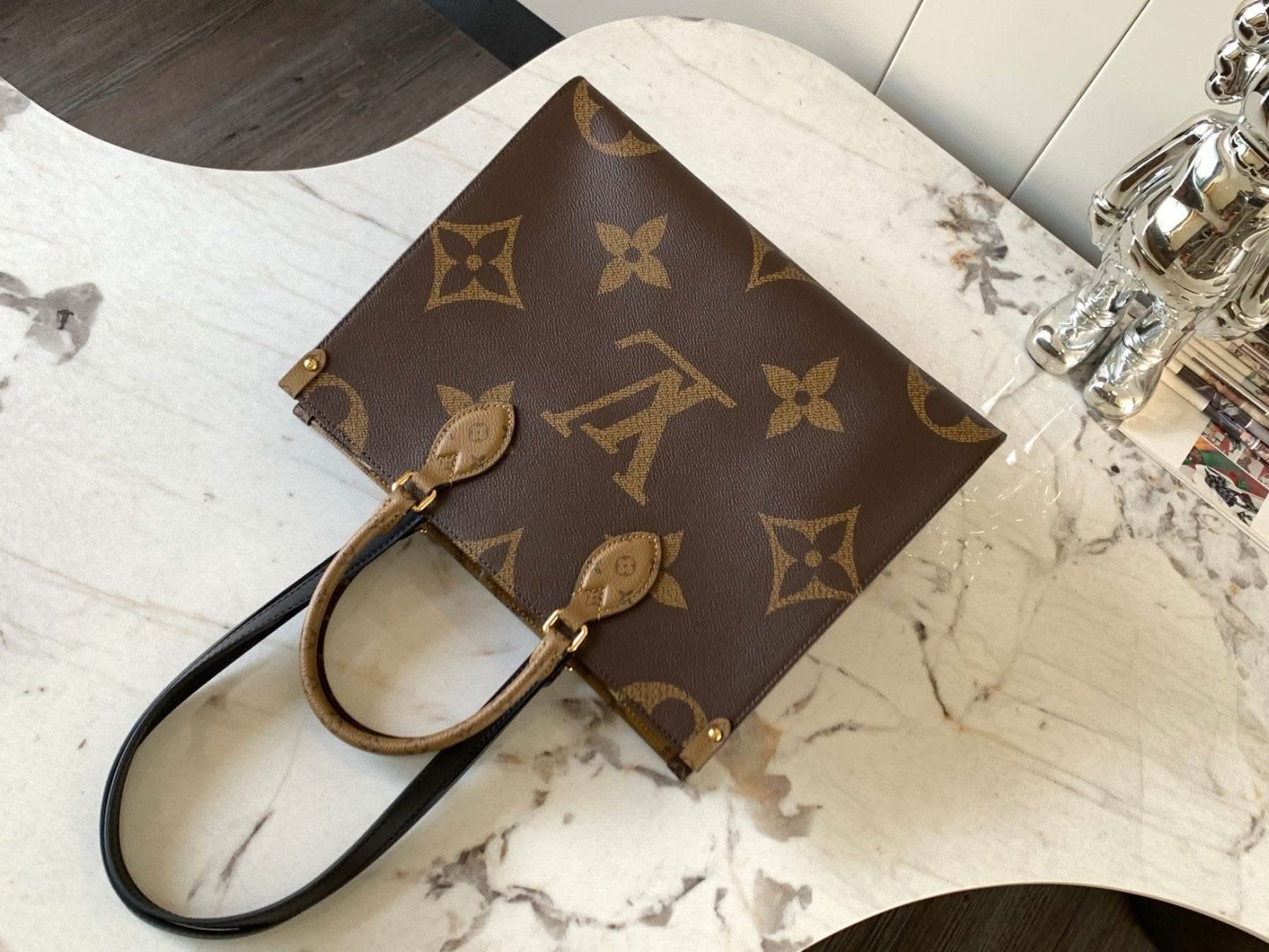 Louis Vuitton OnTheGo tote - My Store