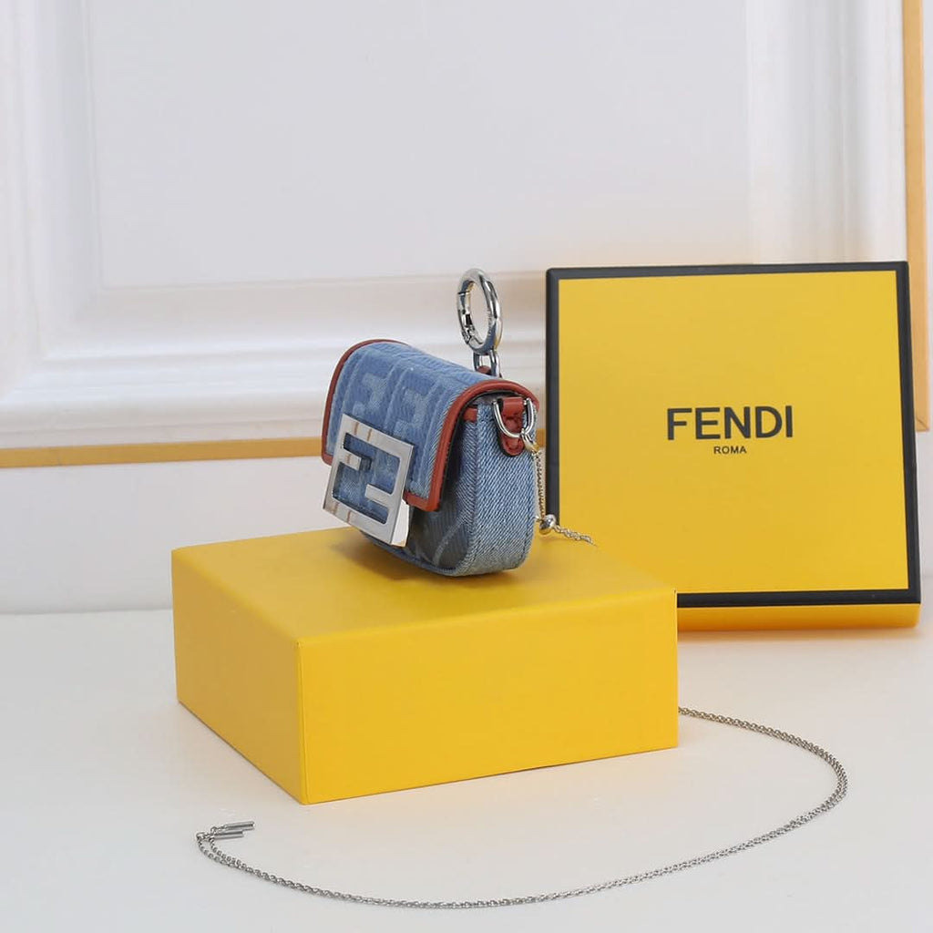 Fendi Baguette Nano Bag 11cm - Griserik