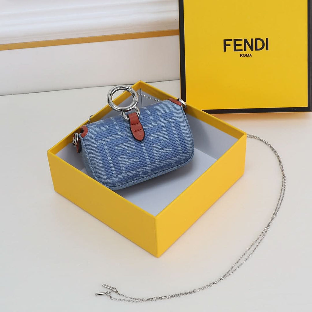 Fendi Baguette Nano Bag 11cm - Griserik