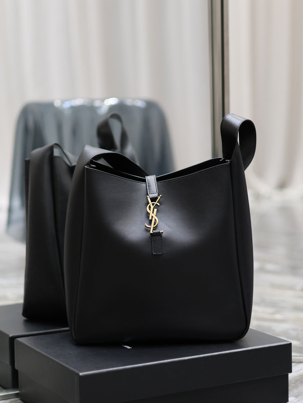 Ysl Saint Laurent LE 5A7 Hobo Bag Vintage Black Leather - Griserik