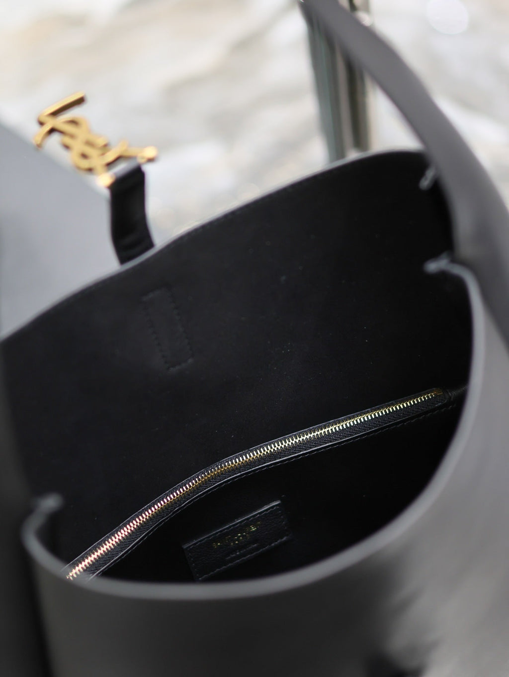 Ysl Saint Laurent LE 5A7 Hobo Bag Vintage Black Leather - Griserik