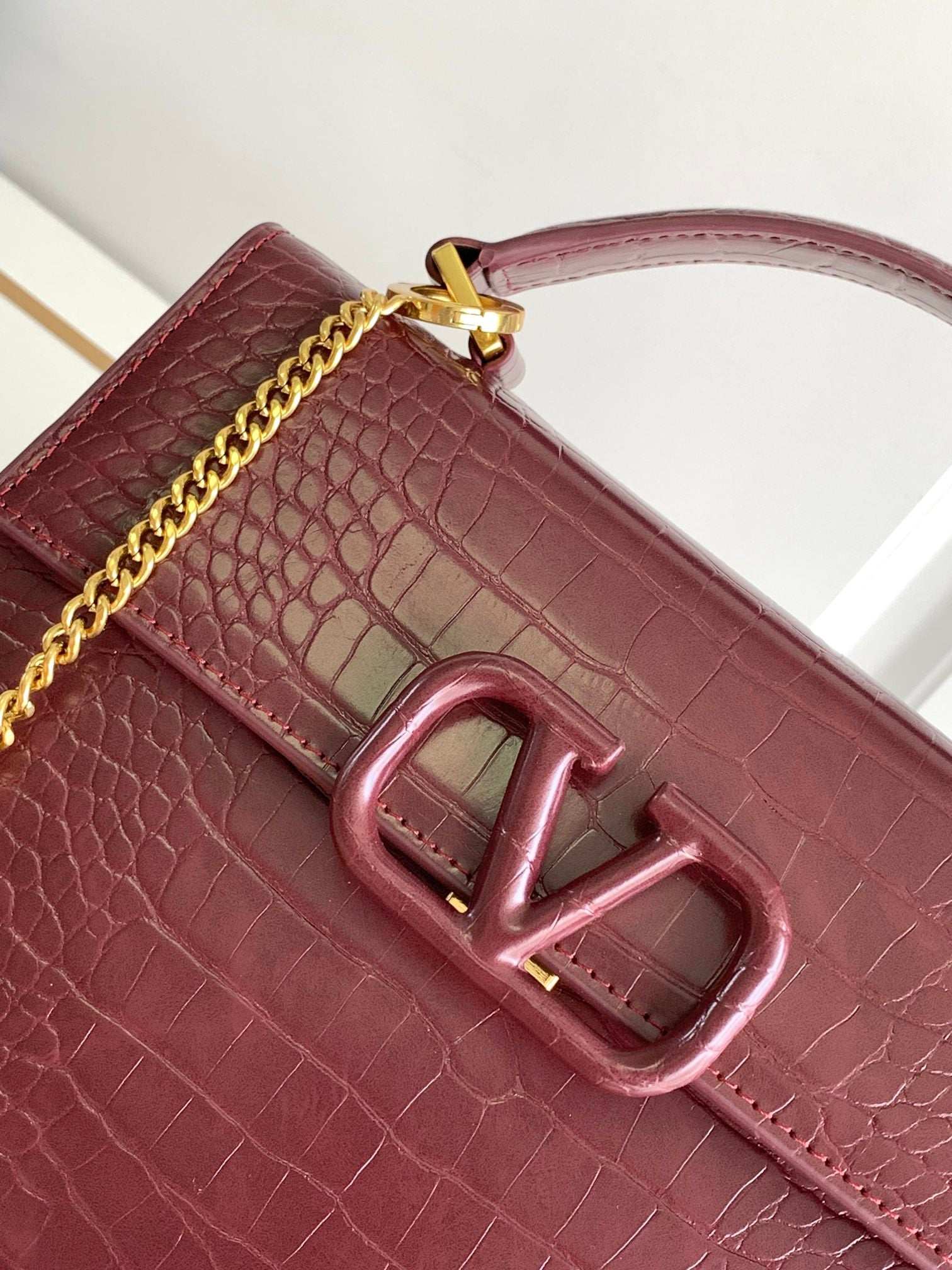 Valentino Garavani VSLING Small Leather Top Handle Bag - Griserik