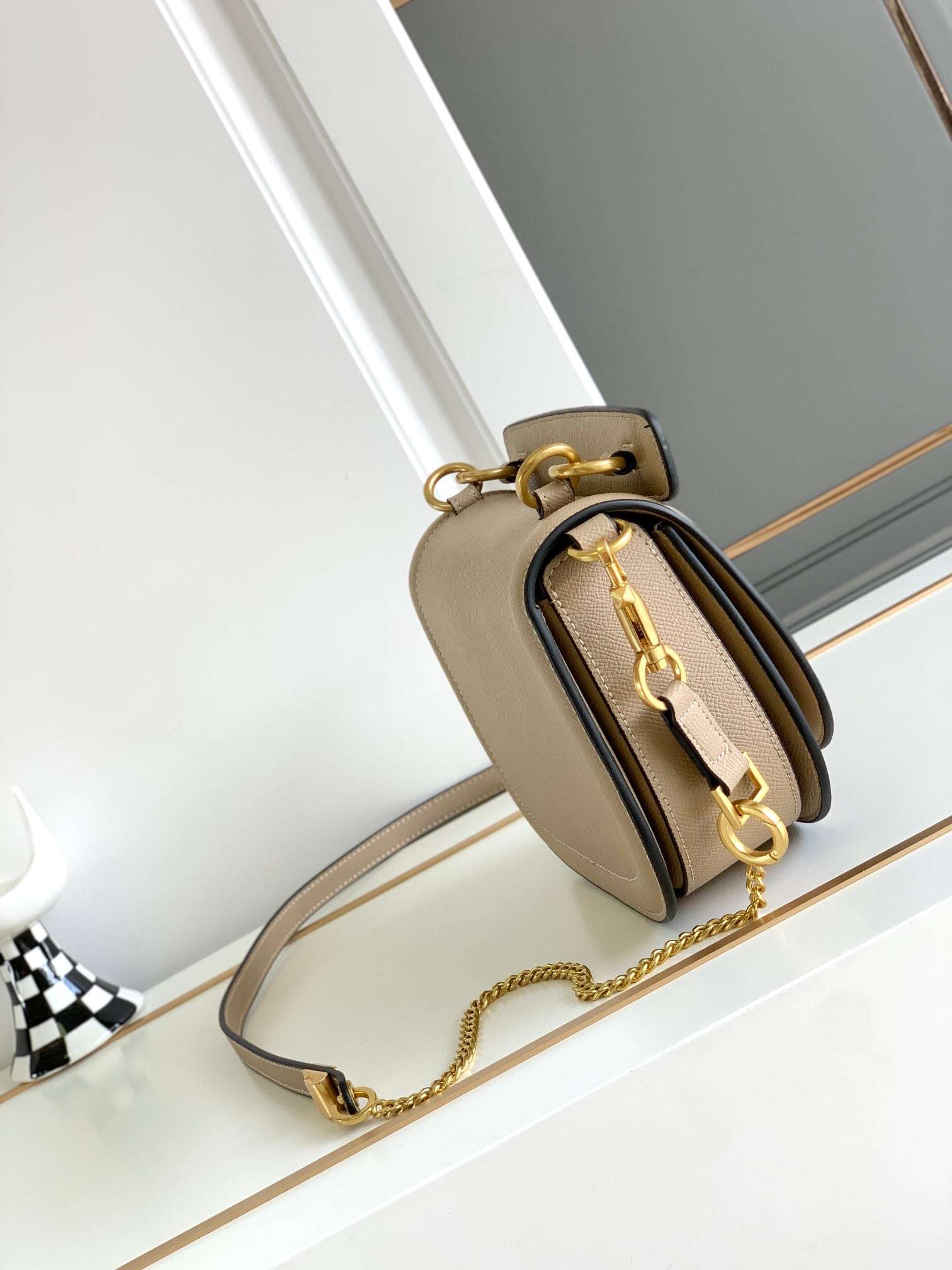 Valentino Garavani VSLING Small Leather Top Handle Bag - Griserik