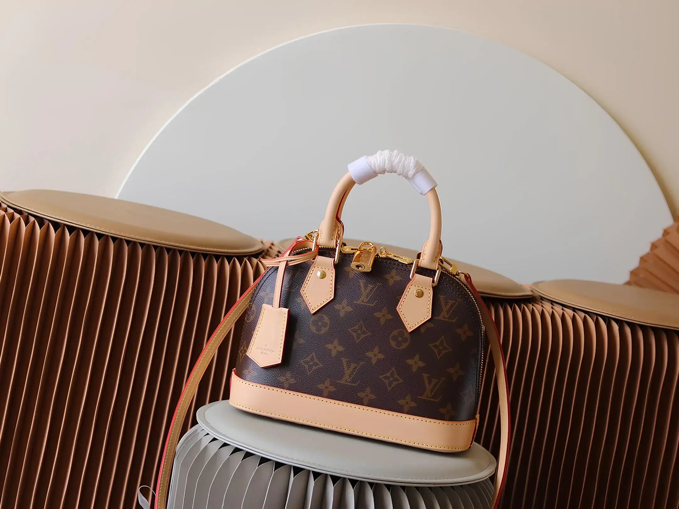 Louis Vuitton Alma - Griserik