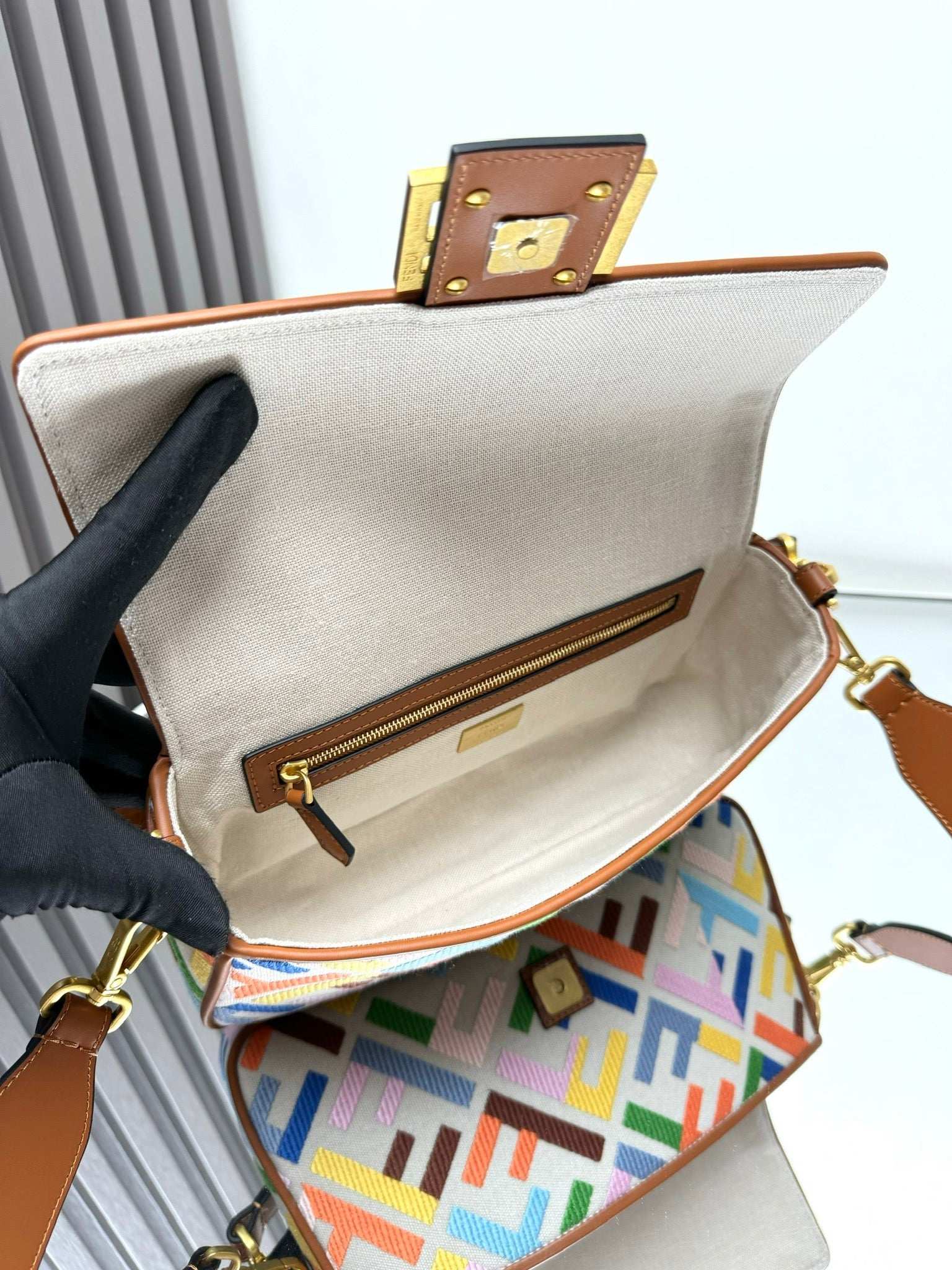 Fendi Baguette Crossbody Canvas Bag - Griserik