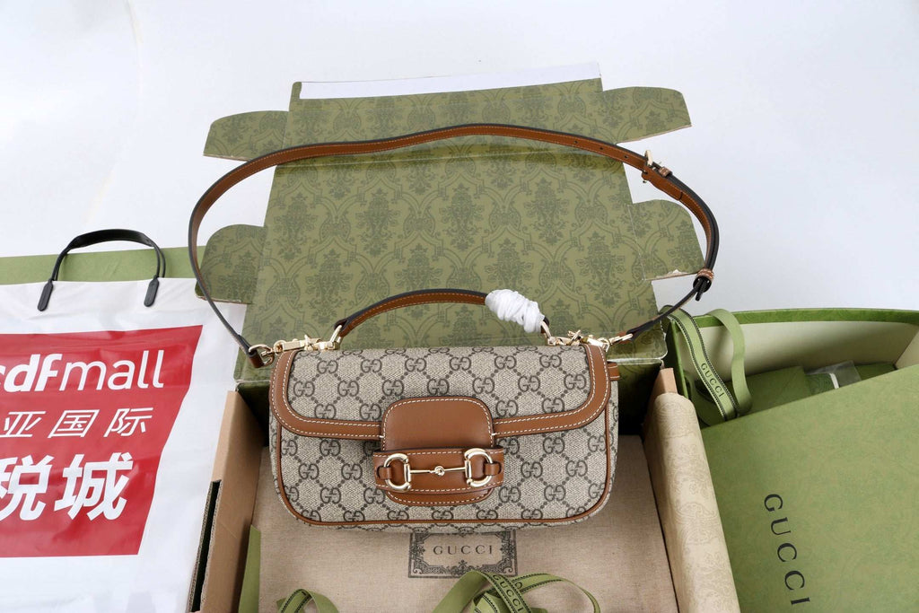 Gucci GG 1955 Horsebit Canvas Shoulder Bag - Griserik