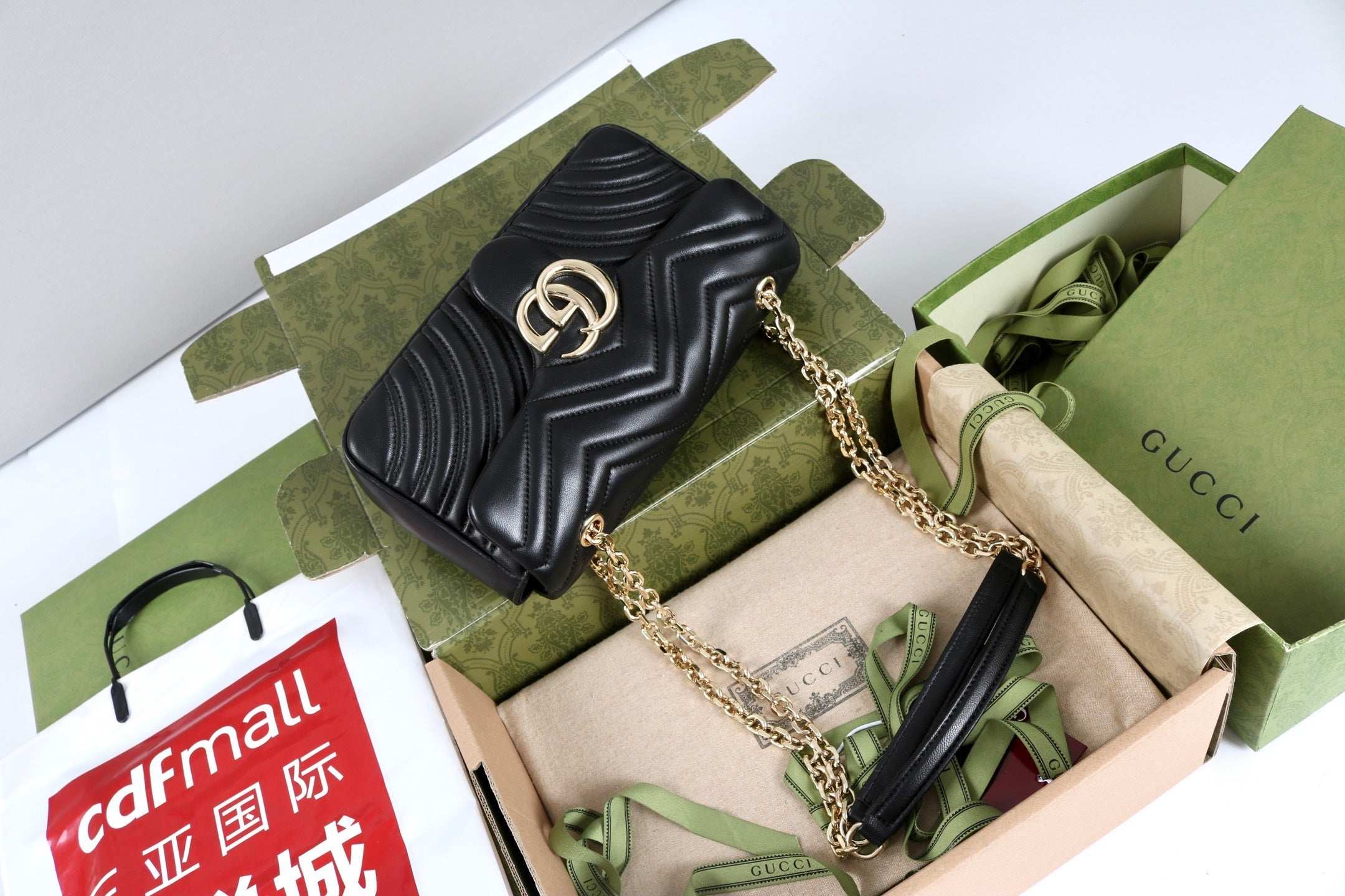 Gucci GG Marmont Shoulder Bag Black - Griserik