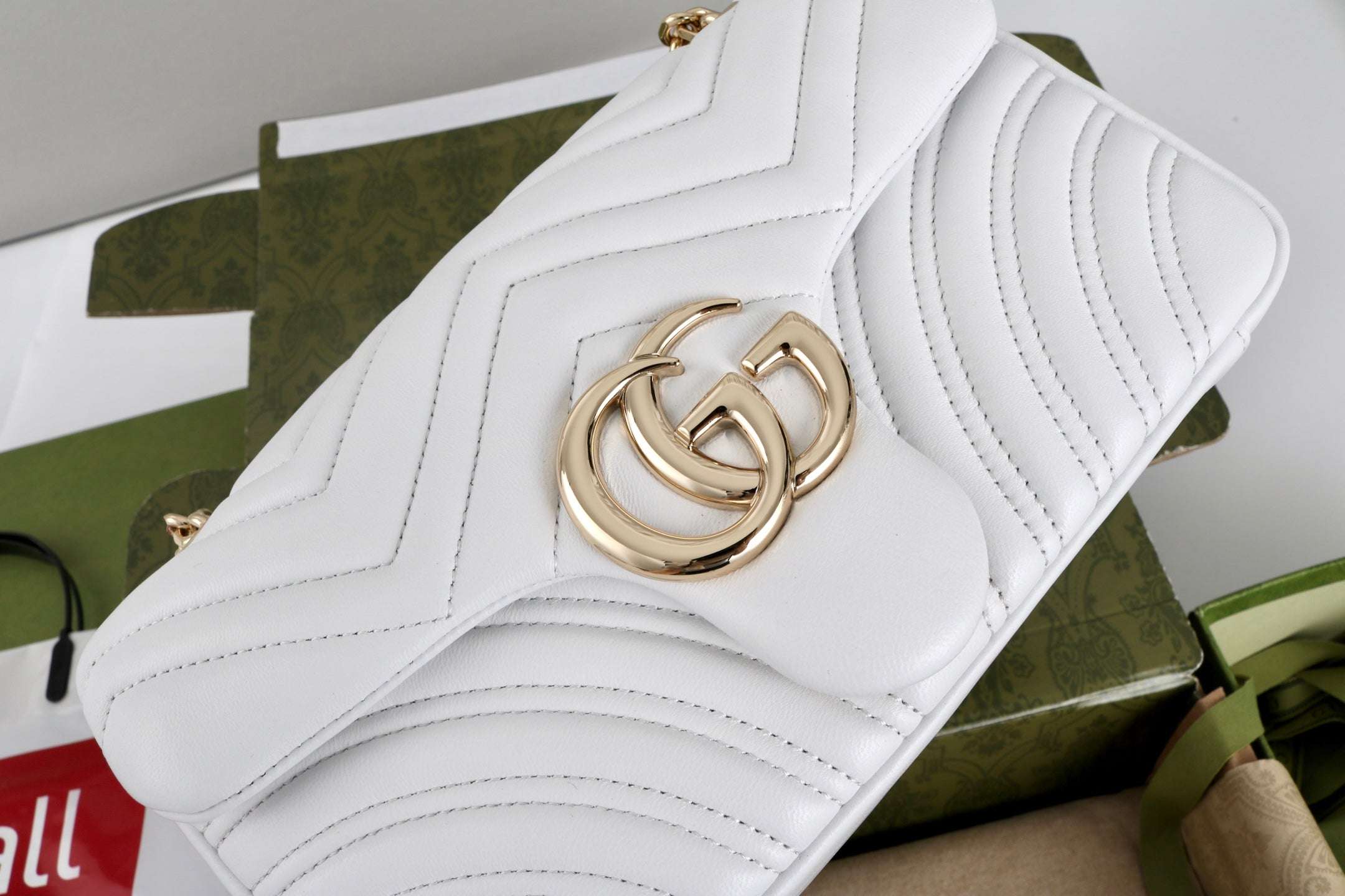 Gucci GG Marmont Shoulder Bag white - Griserik