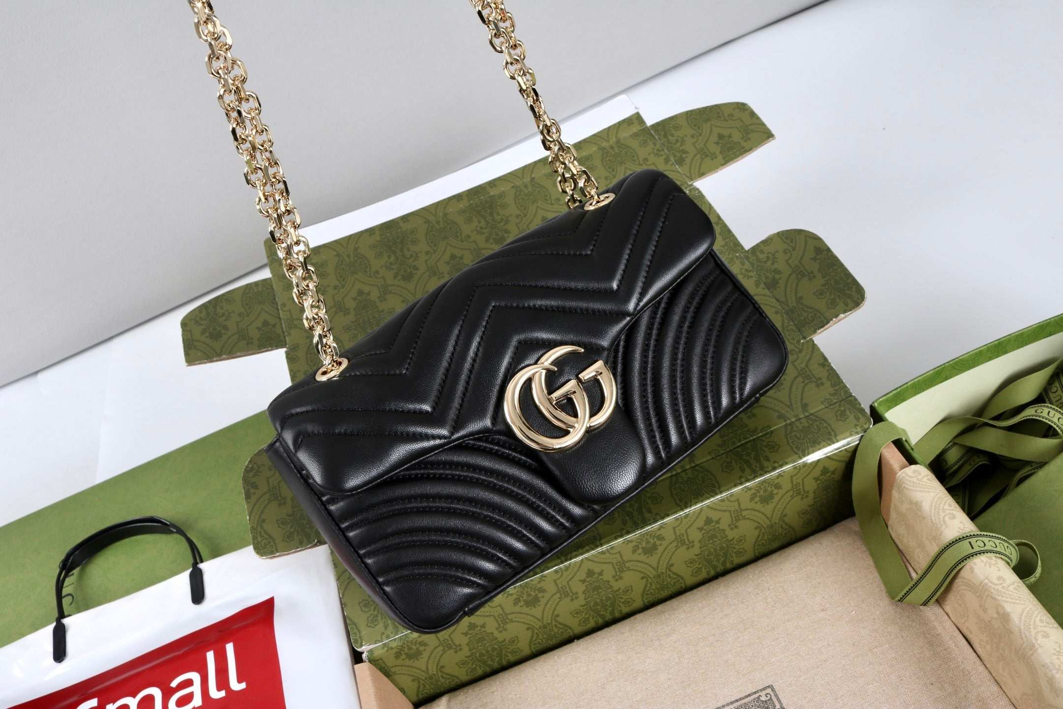 Gucci GG Marmont Shoulder Bag Black - Griserik
