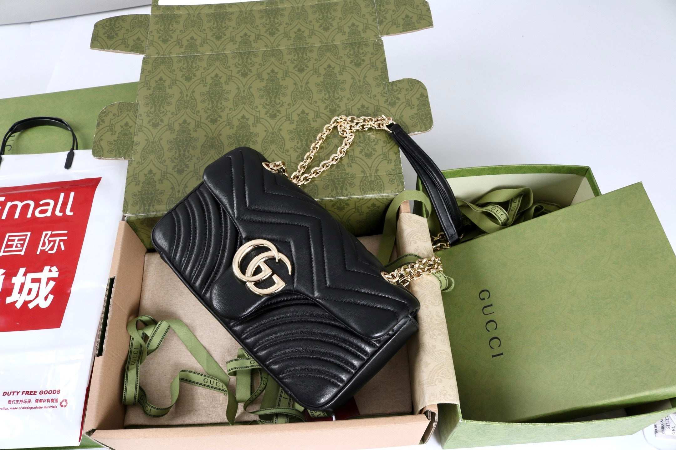 Gucci GG Marmont Shoulder Bag Black - Griserik