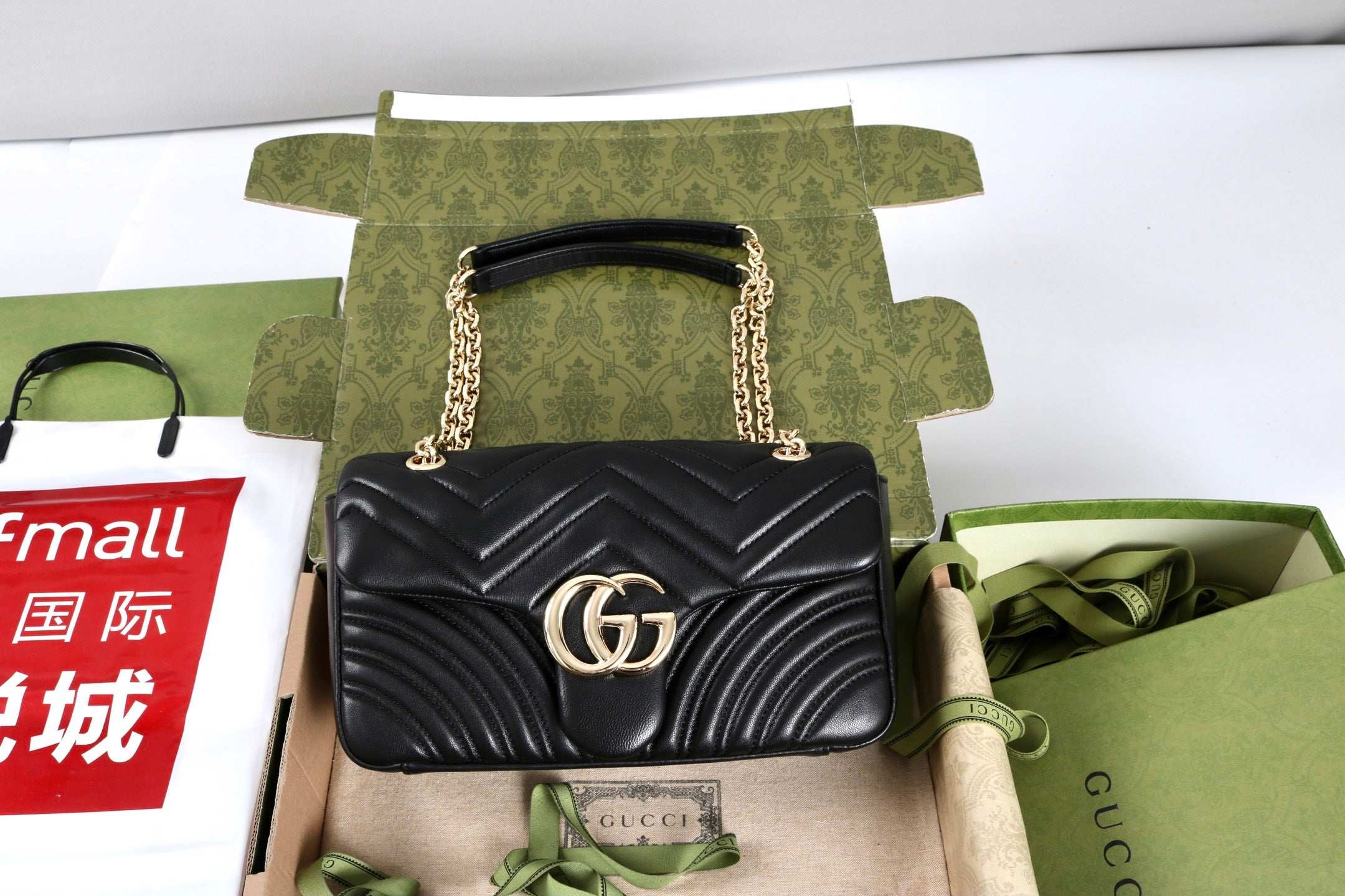 Gucci GG Marmont Shoulder Bag Black - Griserik