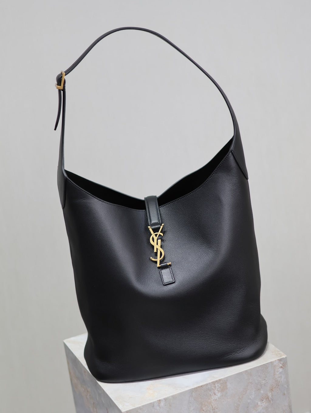 Ysl Saint Laurent LE 5A7 Hobo Bag Vintage Black Leather - Griserik