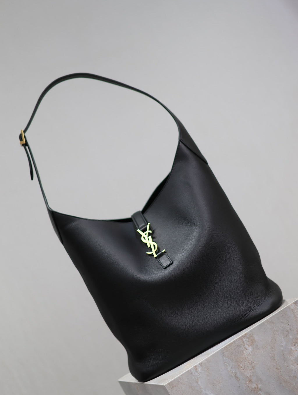 Ysl Saint Laurent LE 5A7 Hobo Bag Vintage Black Leather - Griserik