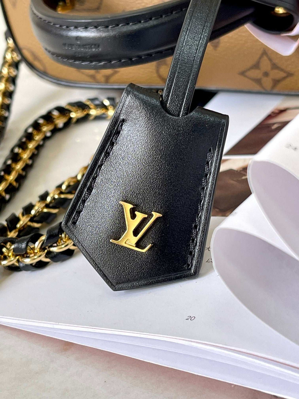 Lv Louis Vuitton Vanity PM in Monogram Canvas - Griserik