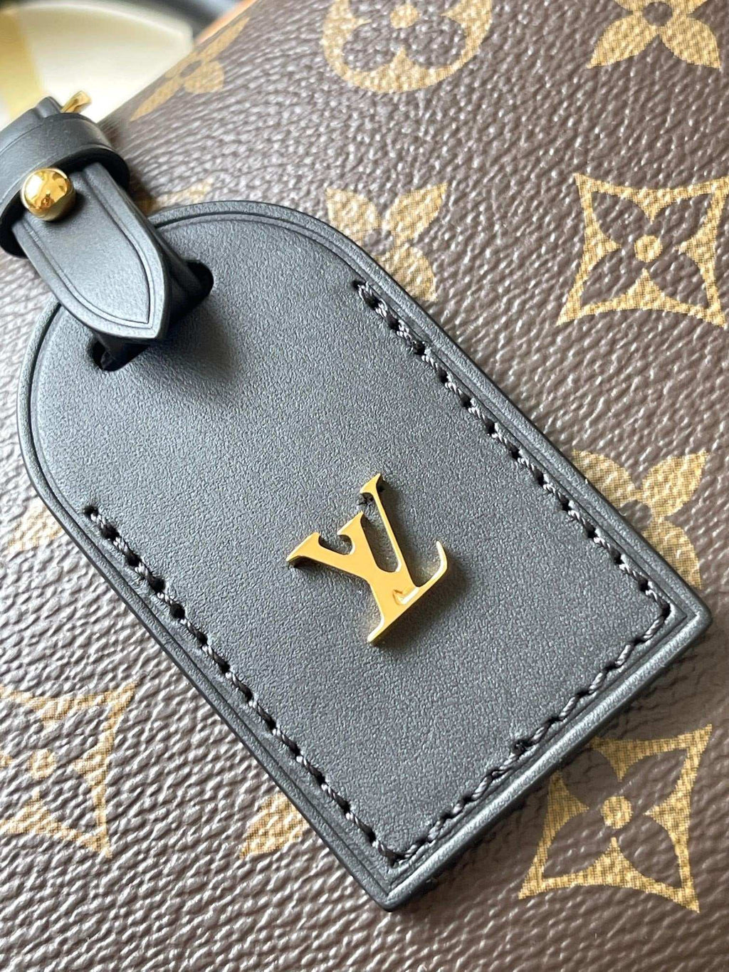 Lv Louis Vuitton Petite Malle Soufflé in Monogram Canvas - Griserik