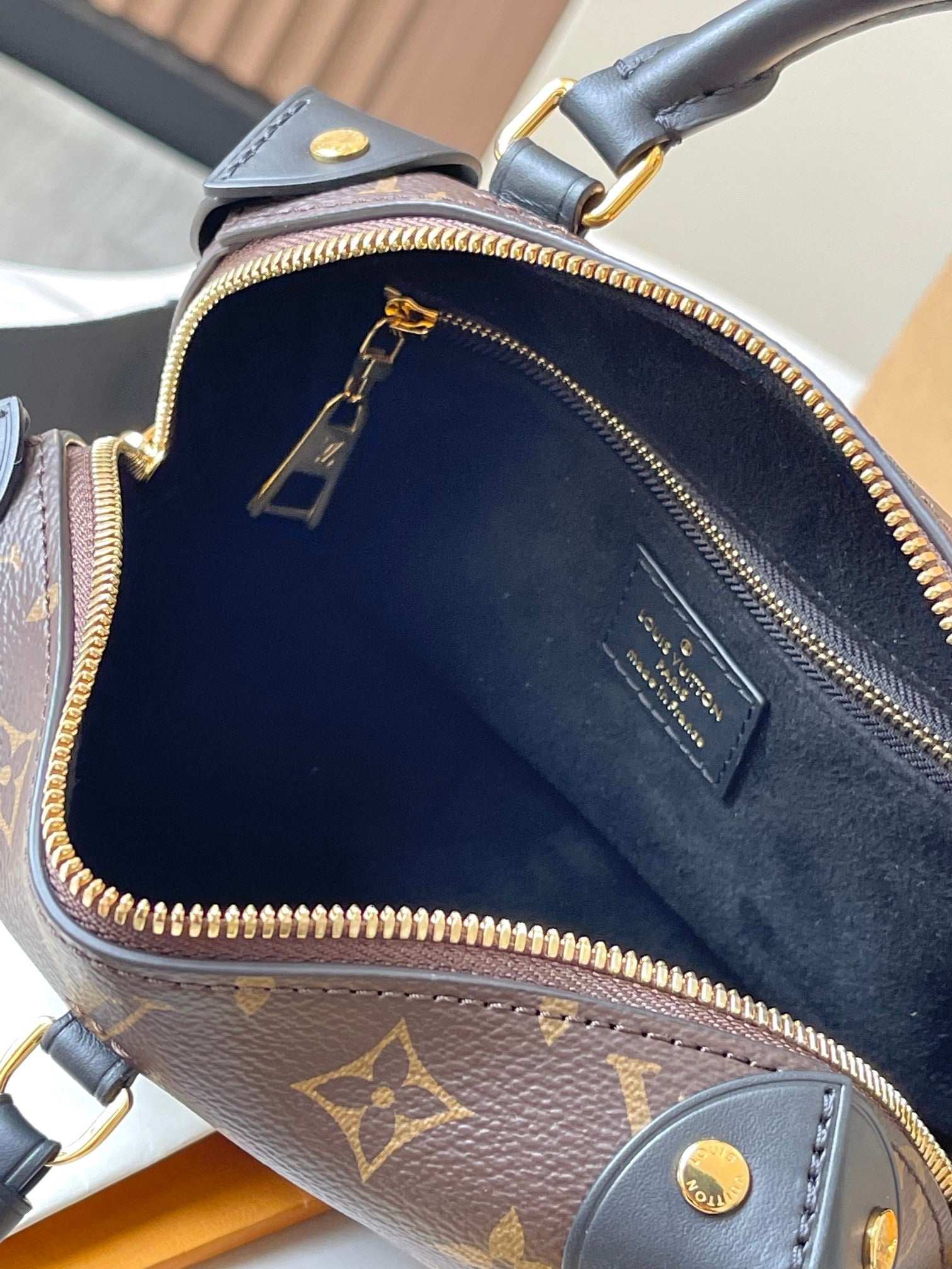 Lv Louis Vuitton Petite Malle Soufflé in Monogram Canvas - Griserik