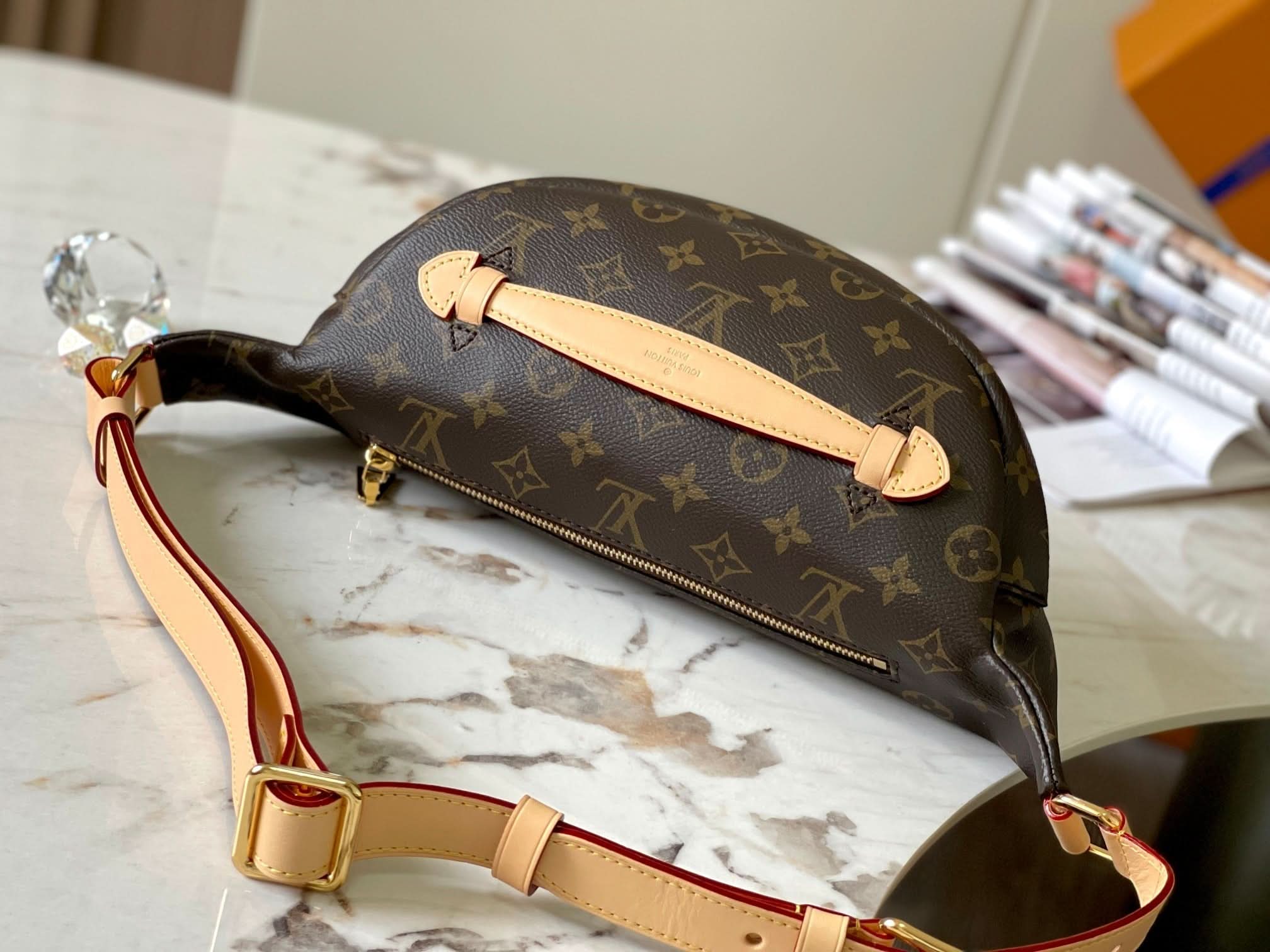 Lv Louis Vuitton Bumbag Noir in Monogram Canvas - Griserik