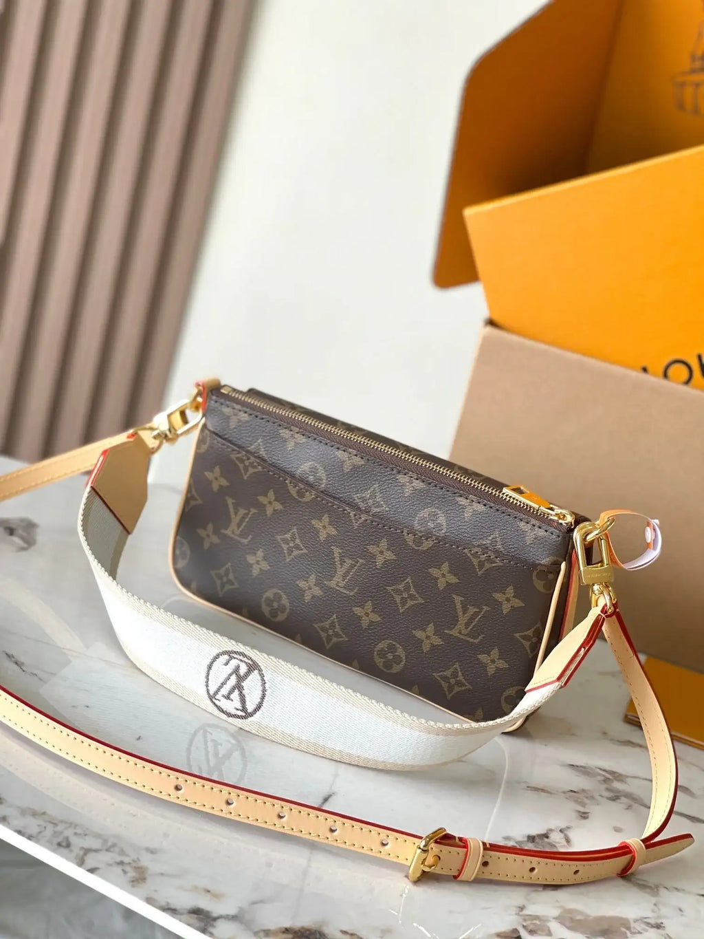 Lv Louis Vuitton Vivacité Monogram Canvas - Griserik