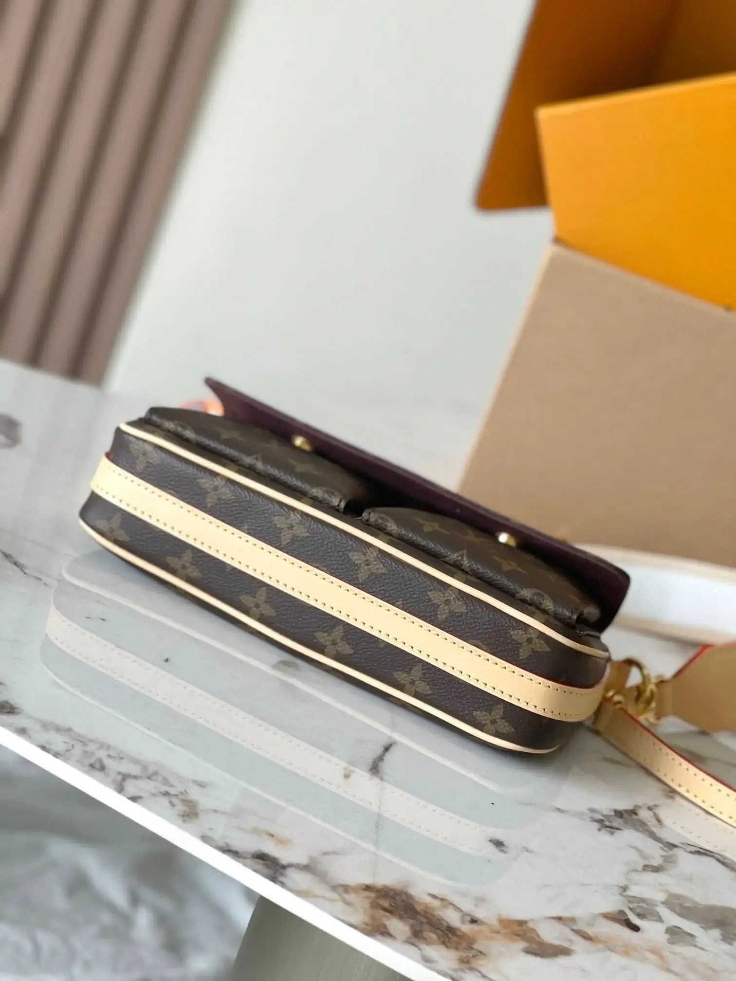 Lv Louis Vuitton Vivacité Monogram Canvas - Griserik