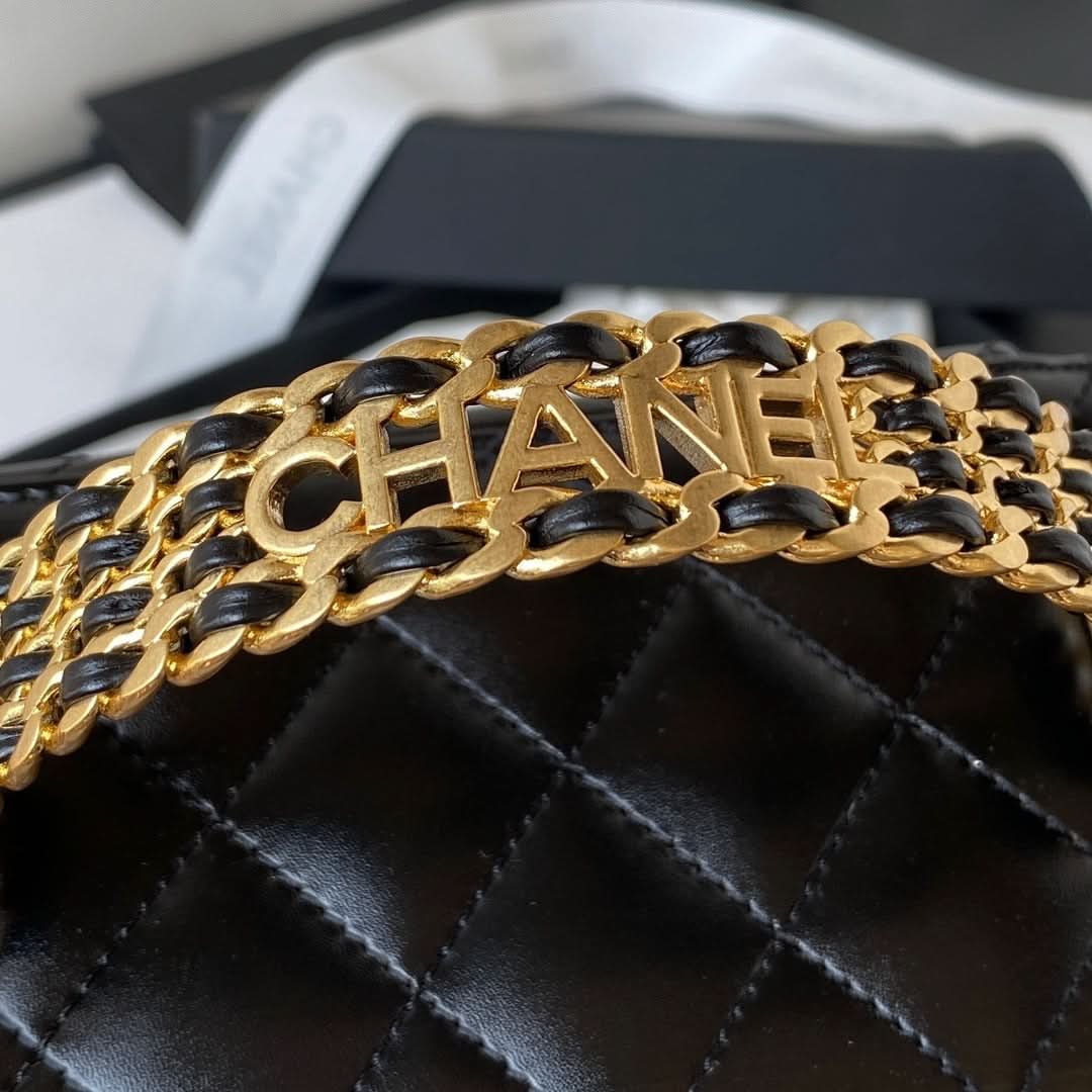 Chanel Vanity Bag Quilted Black Leather - Griserik