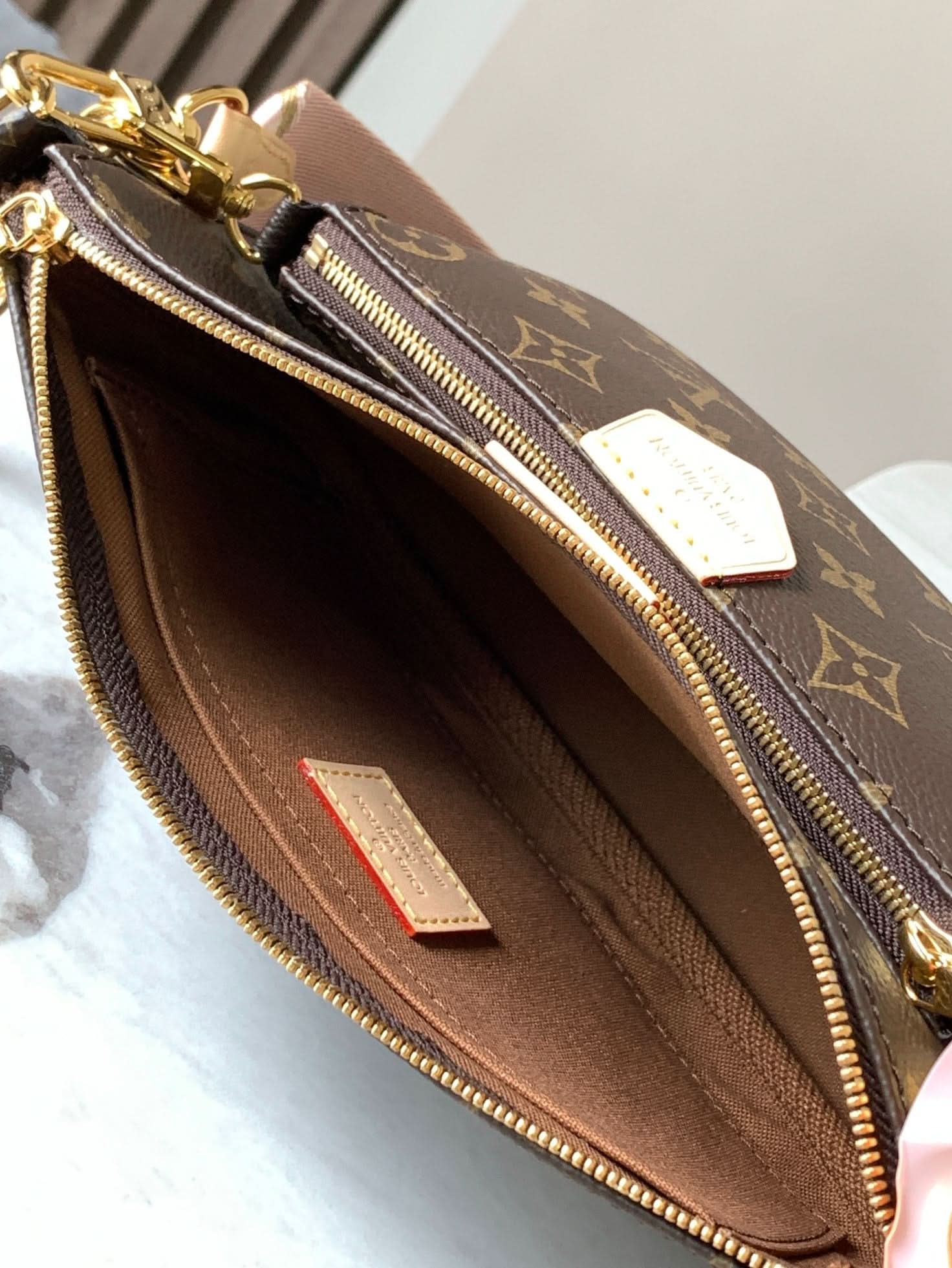 Lv Louis Vuitton Multi Pochette in Monogram Canvas - Griserik