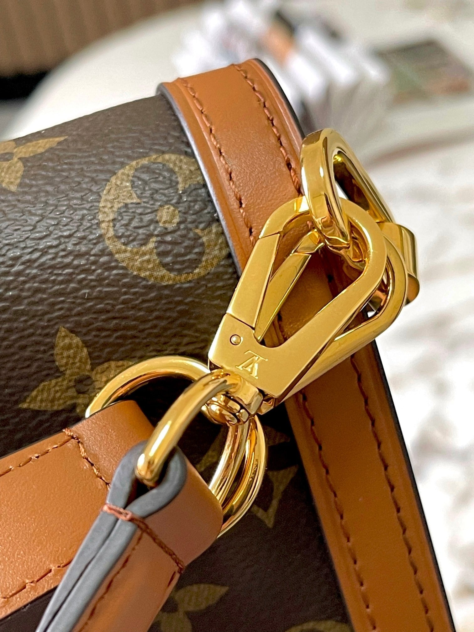 Lv Louis Vuitton Dauphine Lock Monogram Canvas - Griserik