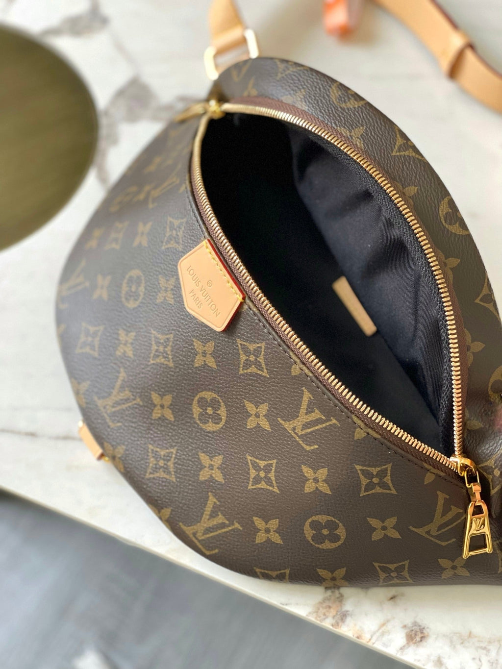 Lv Louis Vuitton Bumbag Noir in Monogram Canvas - Griserik
