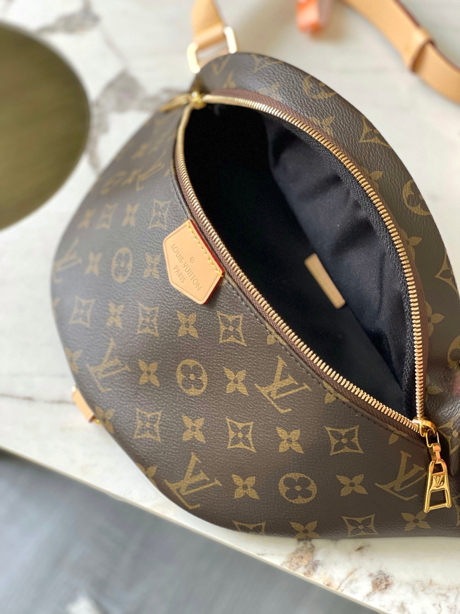 Lv Louis Vuitton Bumbag Noir in Monogram Canvas - Griserik